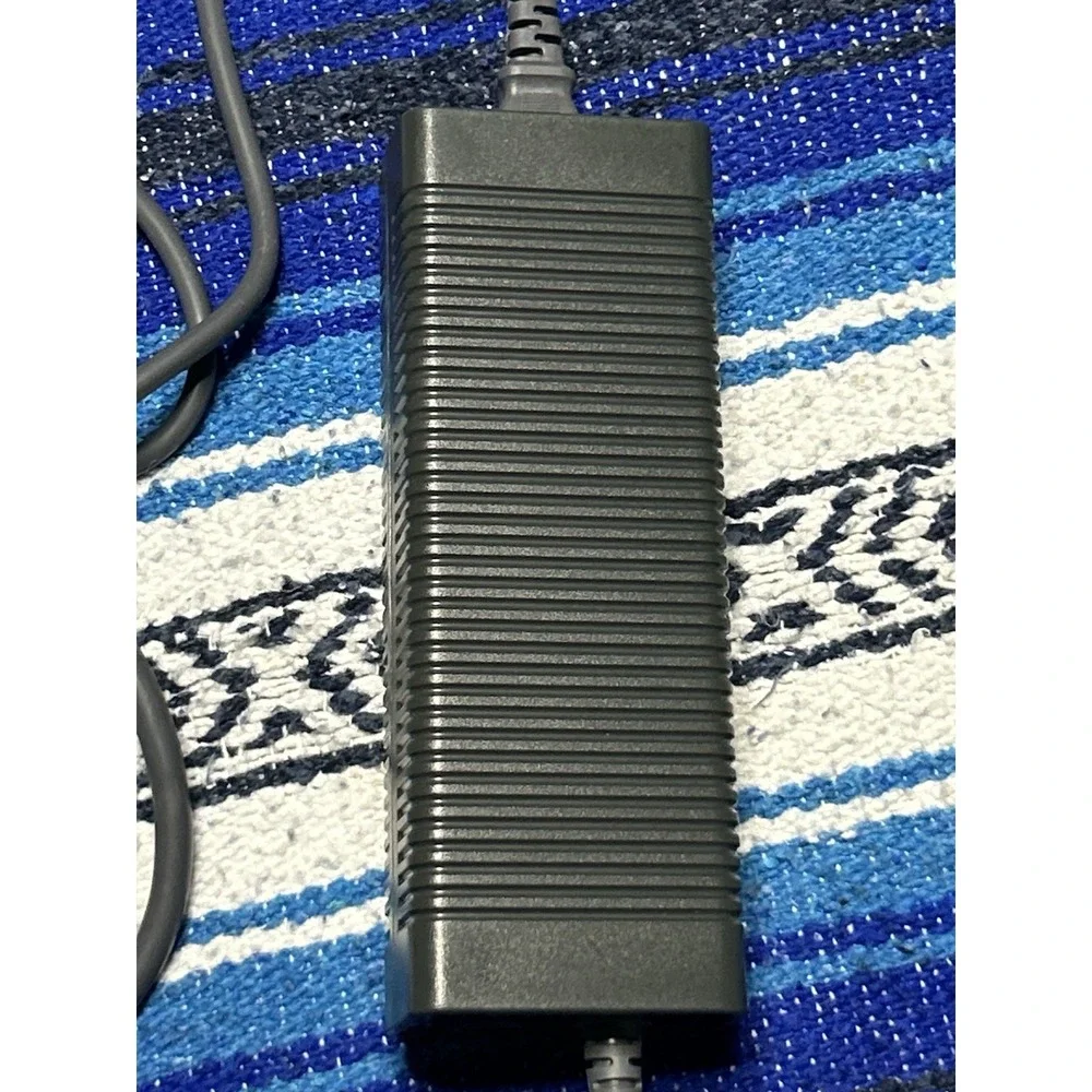 Microsoft Xbox 360 Pro Console 2009 Power Supply Brick Only Works with Issues